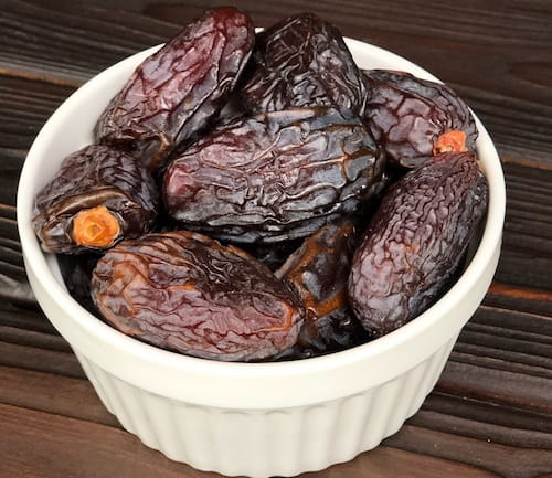 خرید و فروش خرما پیارم درشت با شرایط فوق العاده